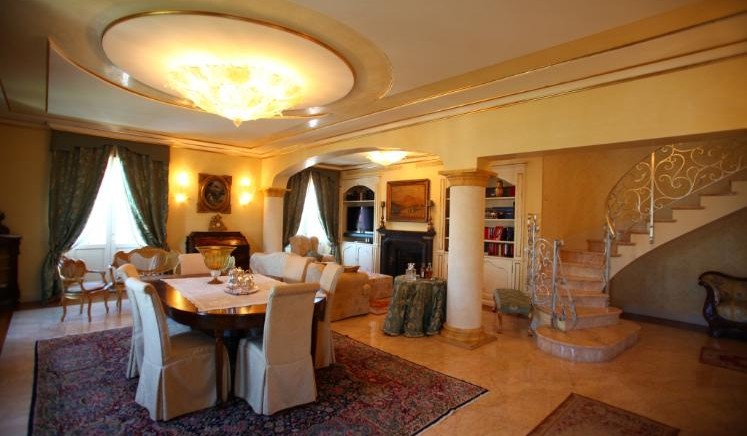 Шикарная квартира в центре Дезенцано дель Гарда - ACdom by Albo Consulting