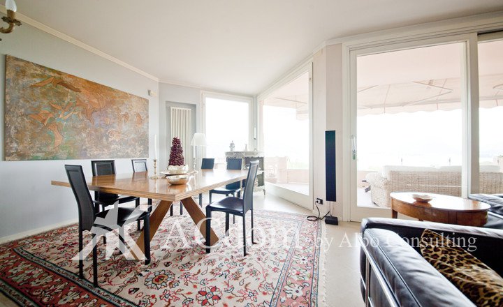 Lago Maggiore Villa on sale_86